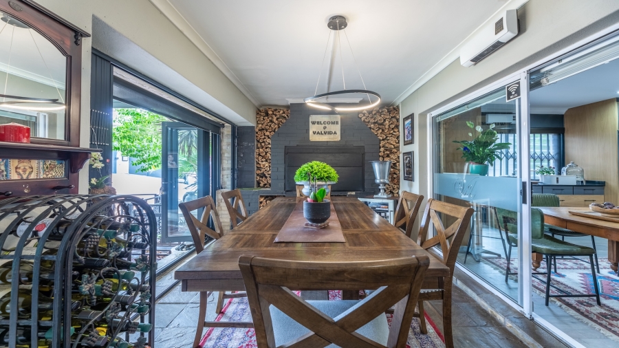 5 Bedroom Property for Sale in Flamingo Vlei Western Cape